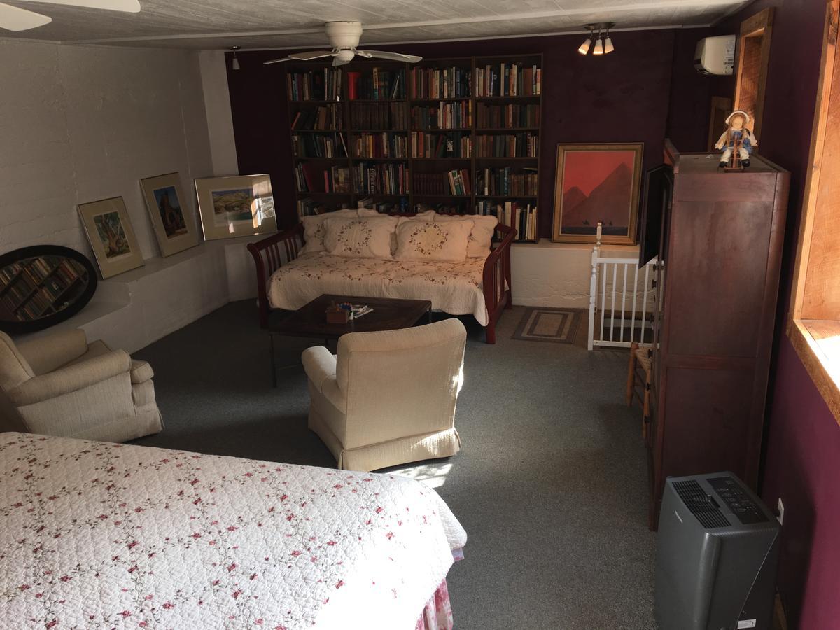River House Bed & Breakfast